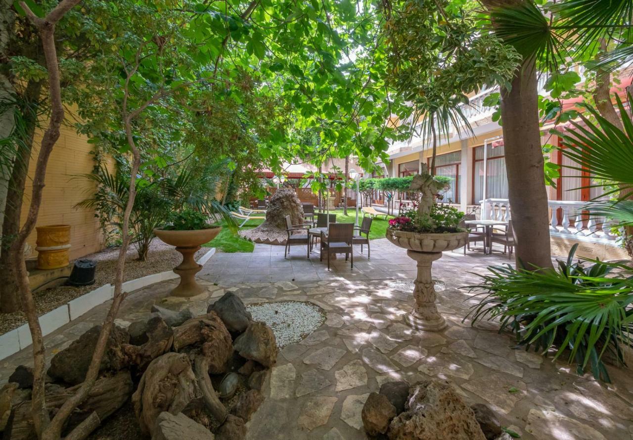 Hostal Gallet Roses Exterior foto