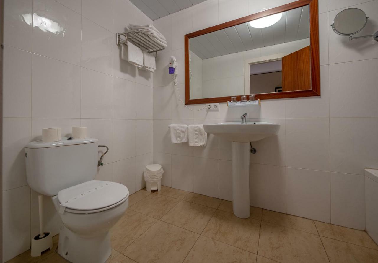 Hostal Gallet Roses Exterior foto