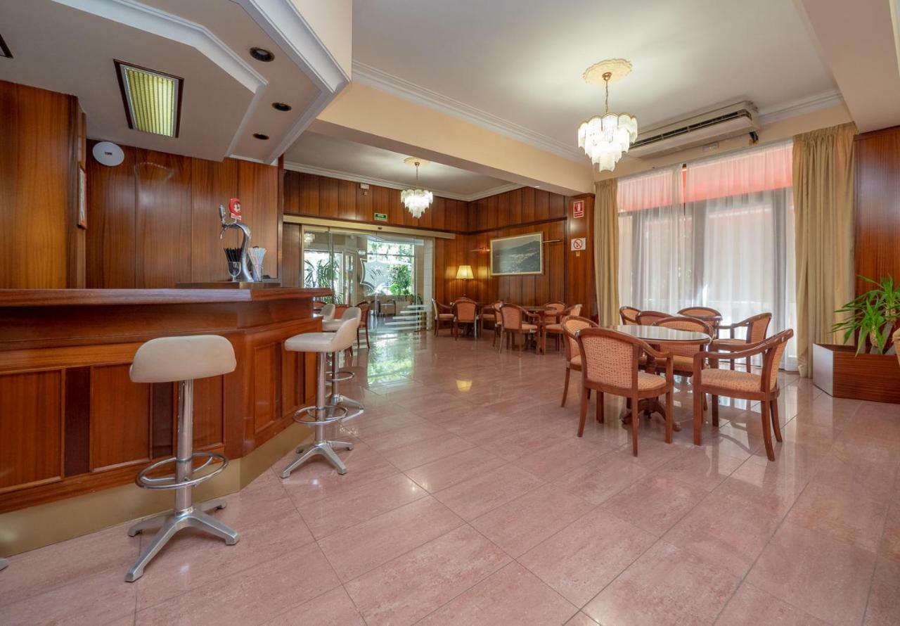 Hostal Gallet Roses Exterior foto